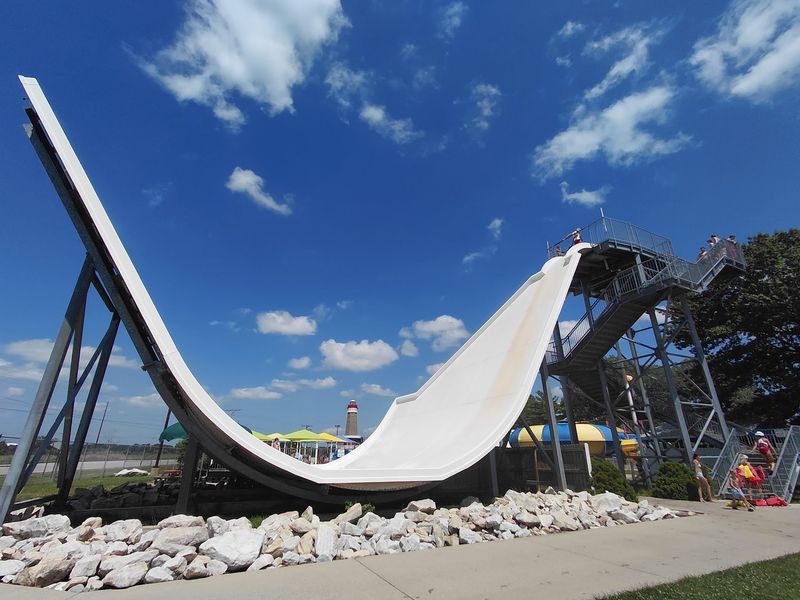 Adult Bar and Family-Friendly Amenities