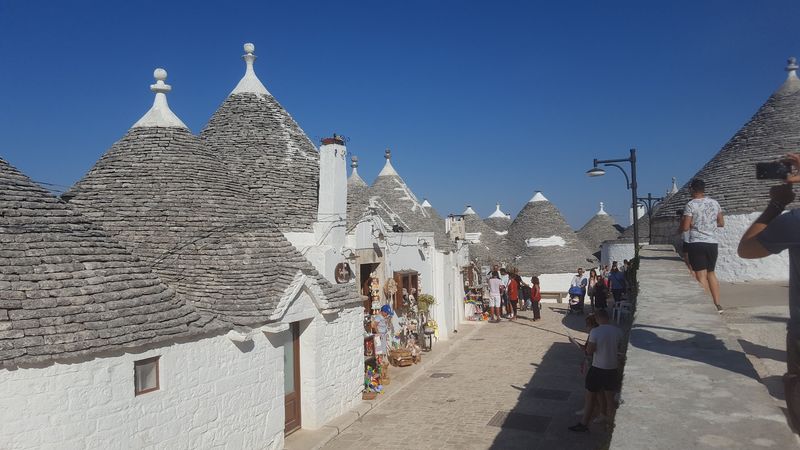 Alberobello, Puglia, Italy Alberobello, Puglia, Italy