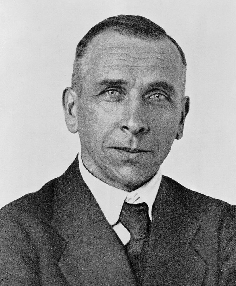Alfred Wegener: The Man Who Said Continents Move Alfred Wegener: The Man Who Said Continents Move