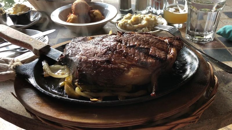 American Plates Built for Big Appetites American Plates Built for Big Appetites