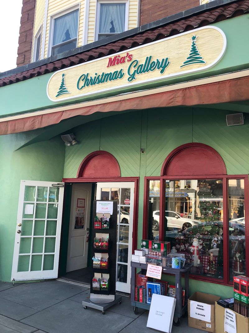 An Asbury Avenue Christmas Address An Asbury Avenue Christmas Address