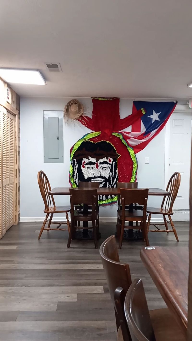 An Atmosphere That Feels Like the Island An Atmosphere That Feels Like the Island