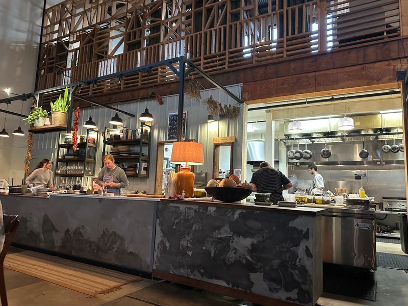 An Intimate, Open-Concept Setting