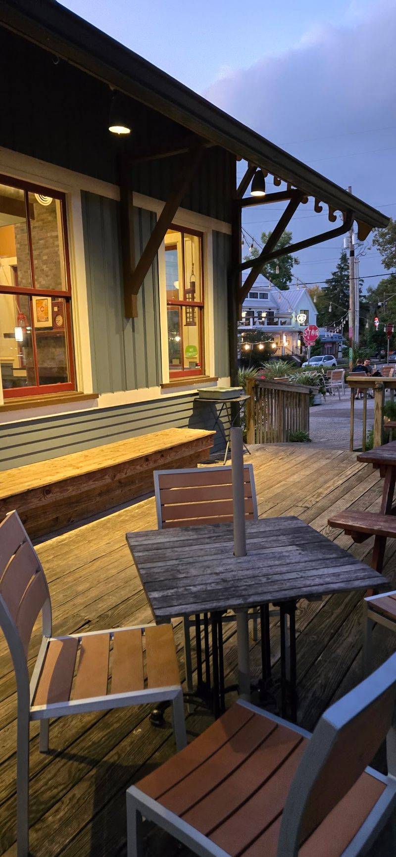 An Outdoor Patio Built for People-Watching An Outdoor Patio Built for People-Watching