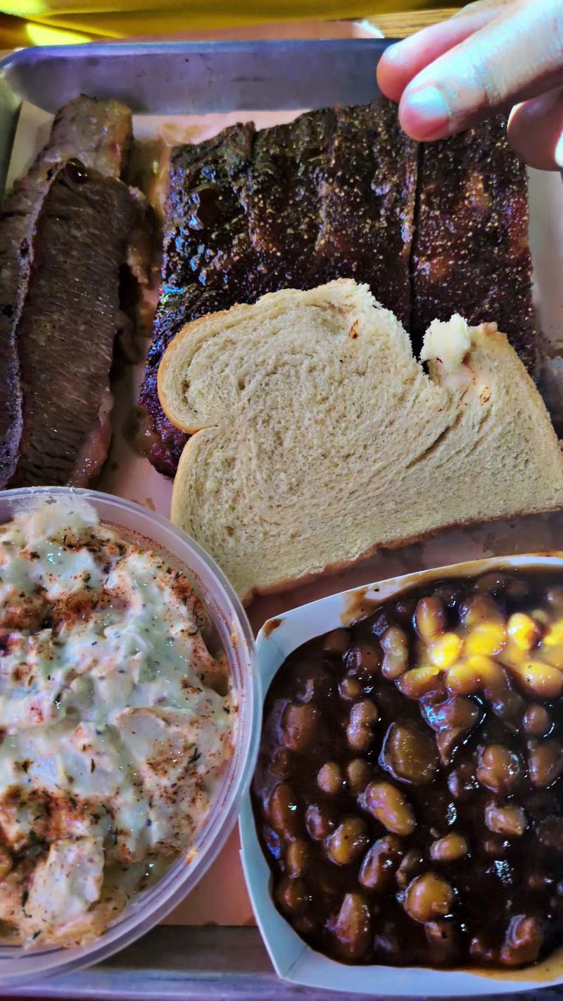 Apple Pie Beans and the Sides Worth Ordering Apple Pie Beans and the Sides Worth Ordering