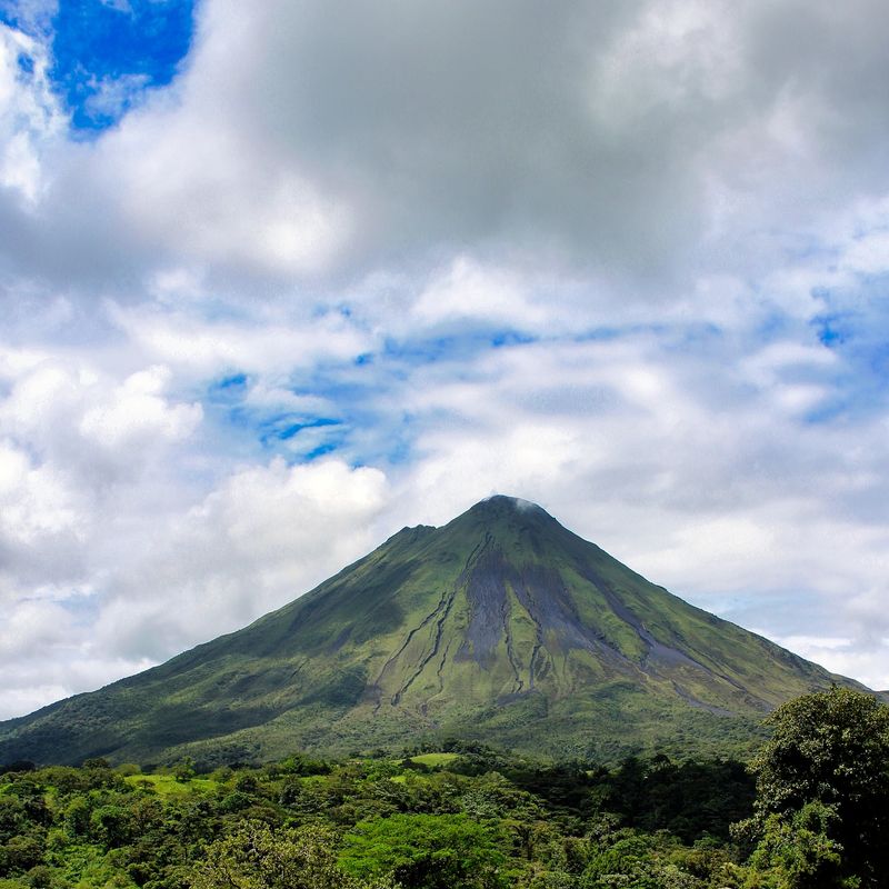 Arenal Volcano, Costa Rica Arenal Volcano, Costa Rica