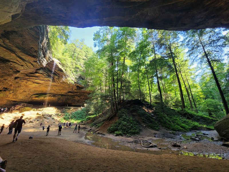 Ash Cave Waterfall, Hocking Hills State Park Ash Cave Waterfall, Hocking Hills State Park