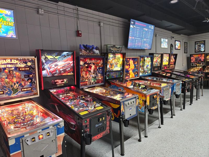 Atomic Pinball Arcade - Wood River