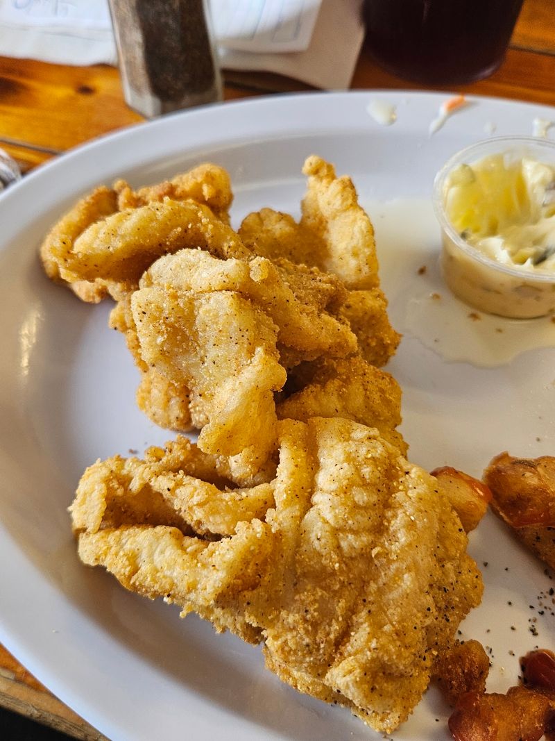 Award-Winning Fried Chicken That Brings People Back Award-Winning Fried Chicken That Brings People Back