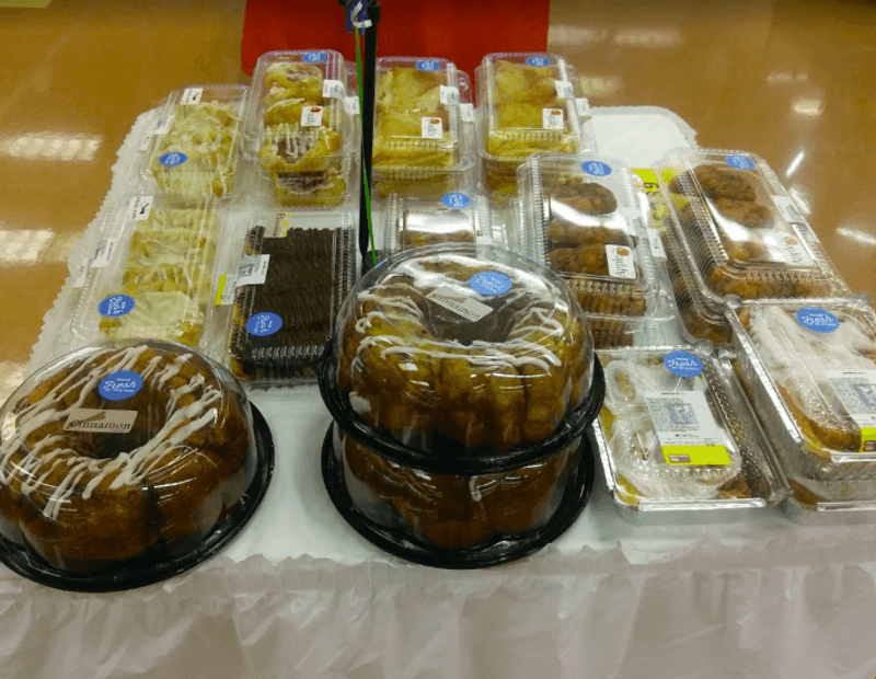 Bakery Cakes That Look Like a Small Fortune Bakery Cakes That Look Like a Small Fortune