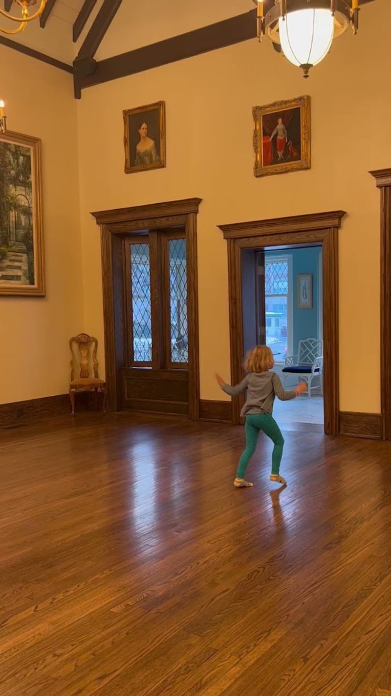 Ballroom Dancing in a Historic Setting Ballroom Dancing in a Historic Setting