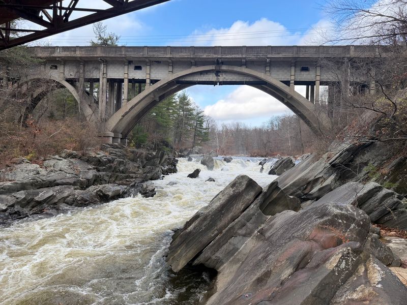 Being a Respectful Guest at the Falls Being a Respectful Guest at the Falls