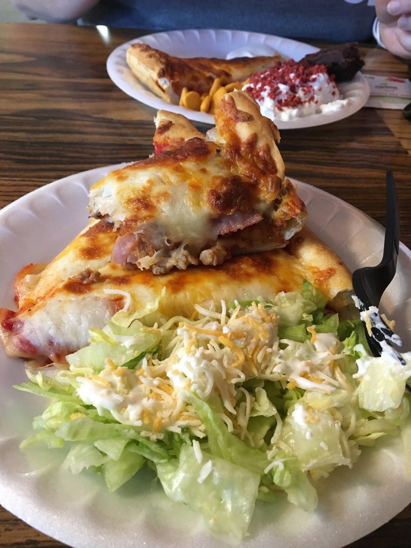 Beyond the Pizza: Sides, Salads, and Starters Worth Ordering Beyond the Pizza: Sides, Salads, and Starters Worth Ordering