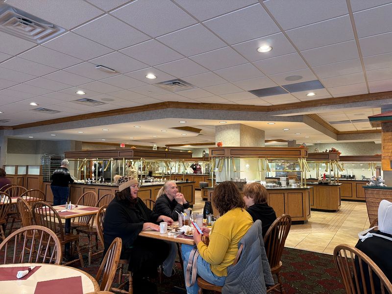 Bird-in-Hand Family Restaurant & Smorgasbord, Bird-in-Hand, Pennsylvania Bird-in-Hand Family Restaurant & Smorgasbord, Bird-in-Hand, Pennsylvania
