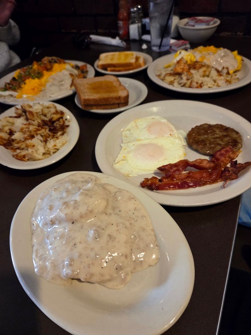 Biscuits and Gravy Done the Old-Fashioned Way