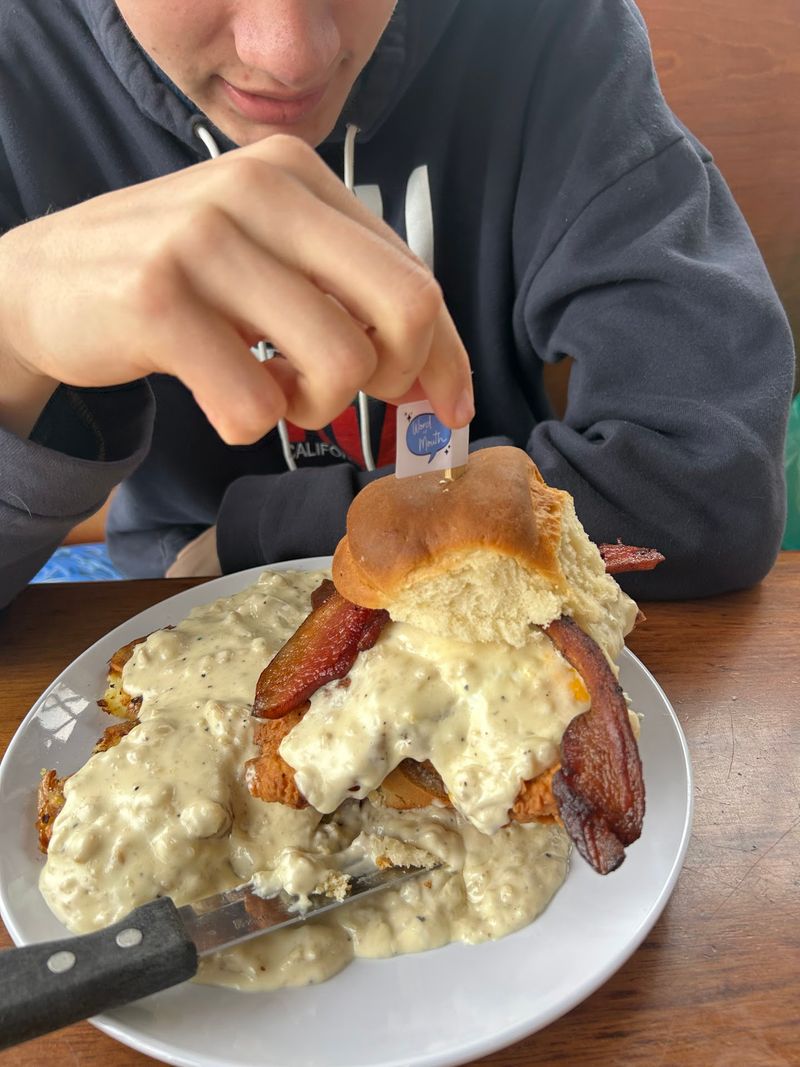 Biscuits and Gravy That Set the Standard Biscuits and Gravy That Set the Standard
