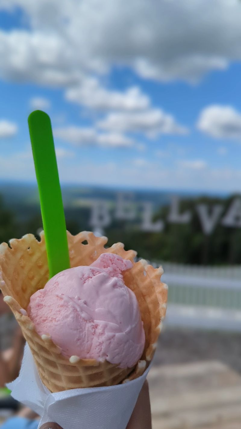 Blackberry Blackout and Other Standout Scoops
