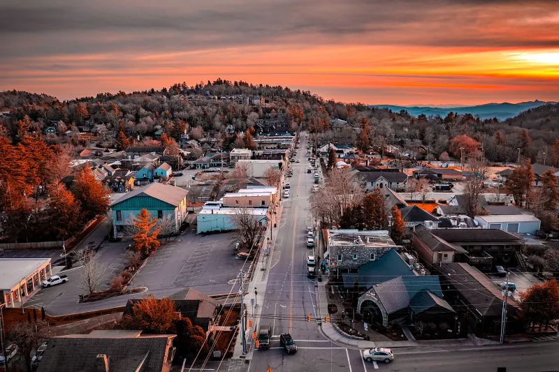 Blowing Rock Is the Town Behind the Gentle Complaint Blowing Rock Is the Town Behind the Gentle Complaint