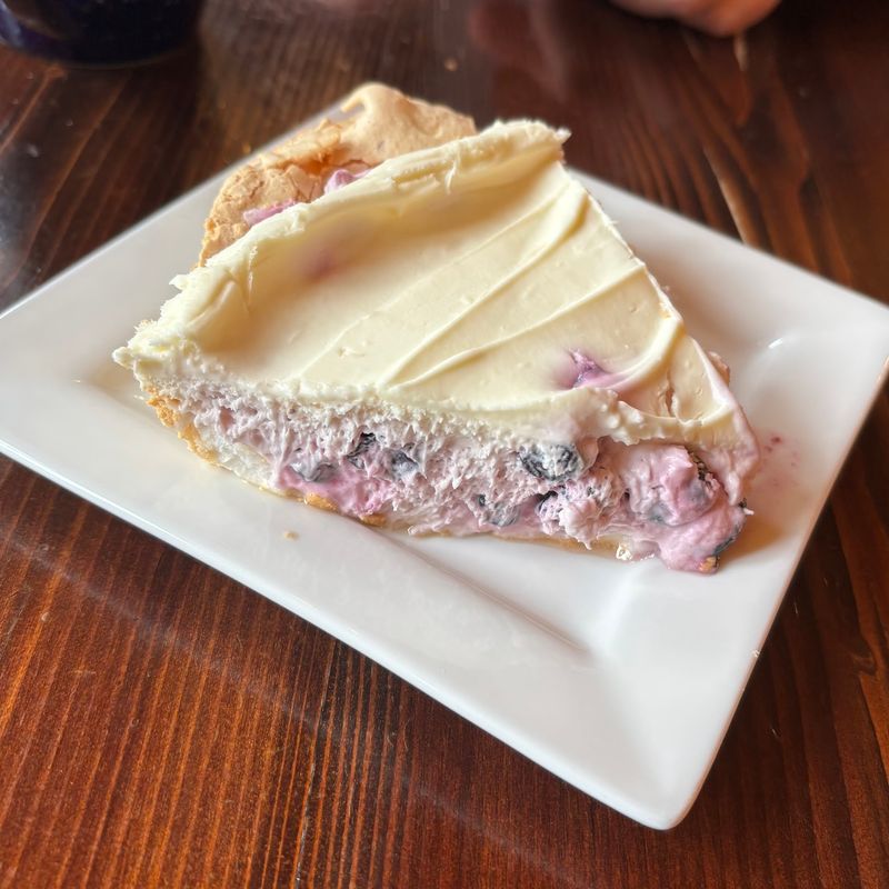 Blueberry Cream Pie Worth Tasting Slowly Blueberry Cream Pie Worth Tasting Slowly