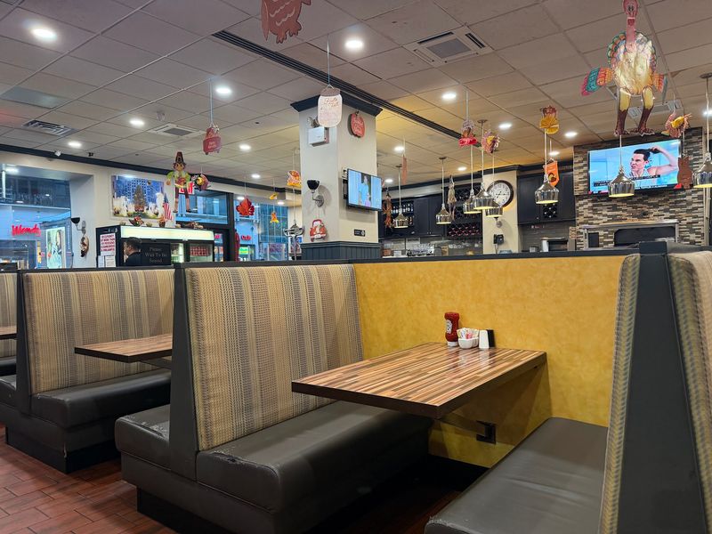 Booths, High Seats, and Classic Diner Bones
