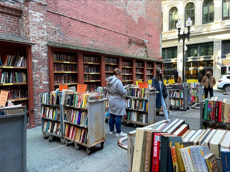 Brattle Book Shop, Boston