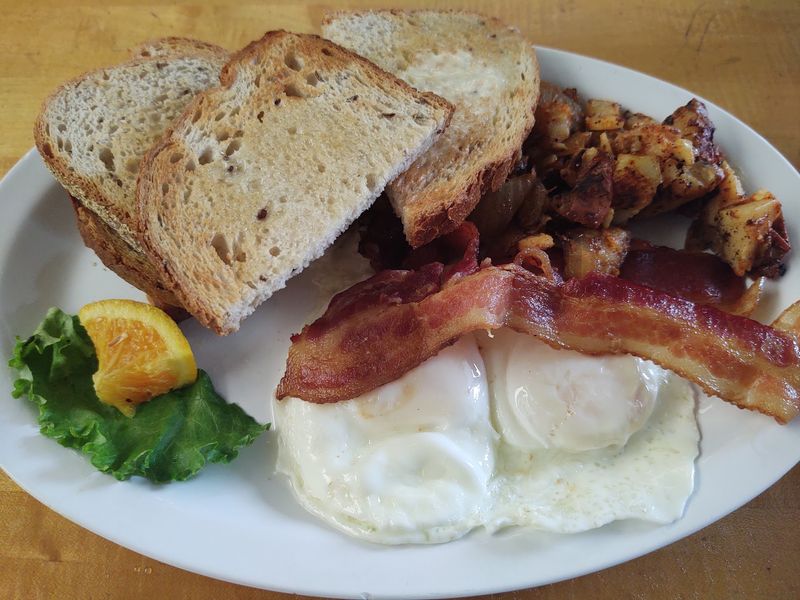 Breakfast Highlights Worth Waking Up Early For Breakfast Highlights Worth Waking Up Early For