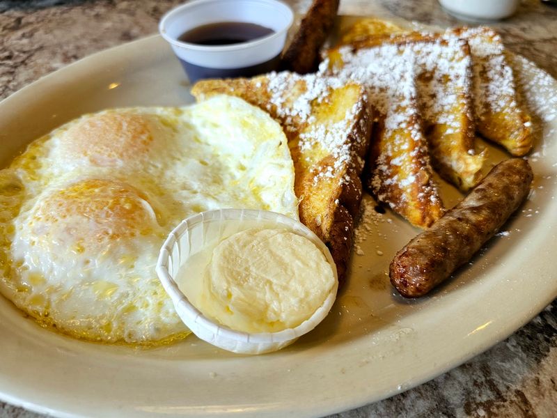 Breakfast Plates Built To Fill You Up Breakfast Plates Built To Fill You Up