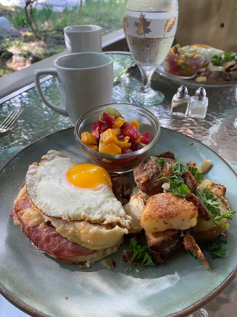 Breakfast That Actually Earns Its Reputation Breakfast That Actually Earns Its Reputation