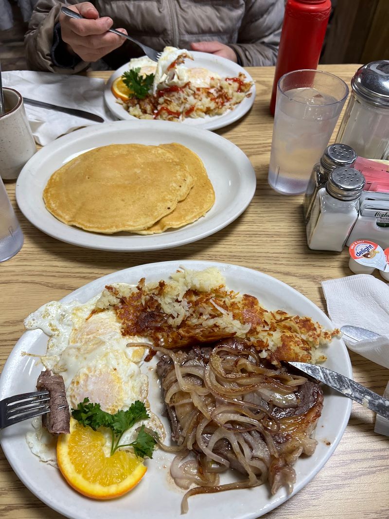 Breakfast Worth Setting an Alarm For Breakfast Worth Setting an Alarm For