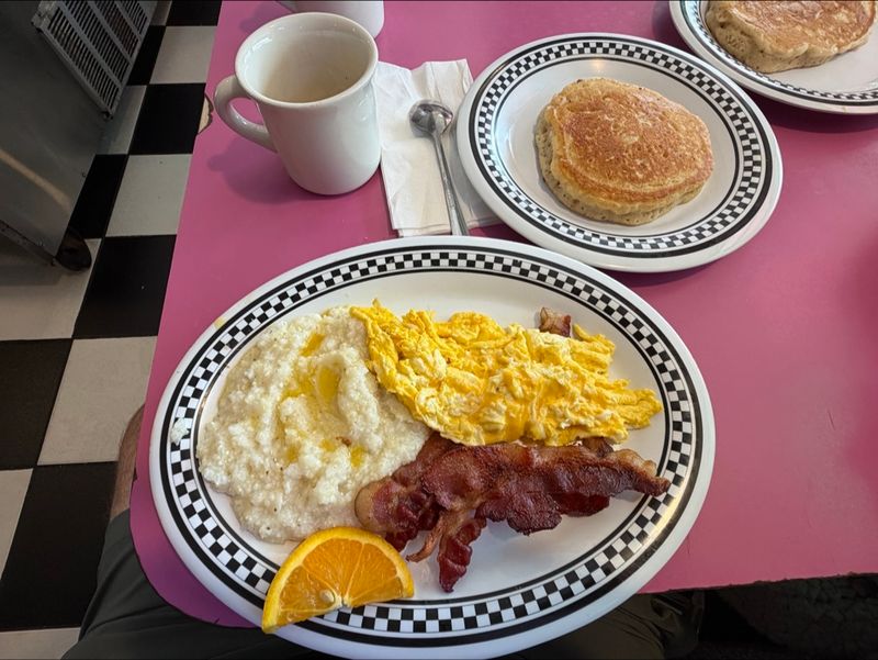 Breakfast at a True American Classic Breakfast at a True American Classic