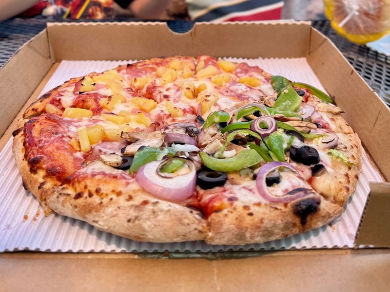Brick-Oven Pizza With a Southwestern Kick Brick-Oven Pizza With a Southwestern Kick