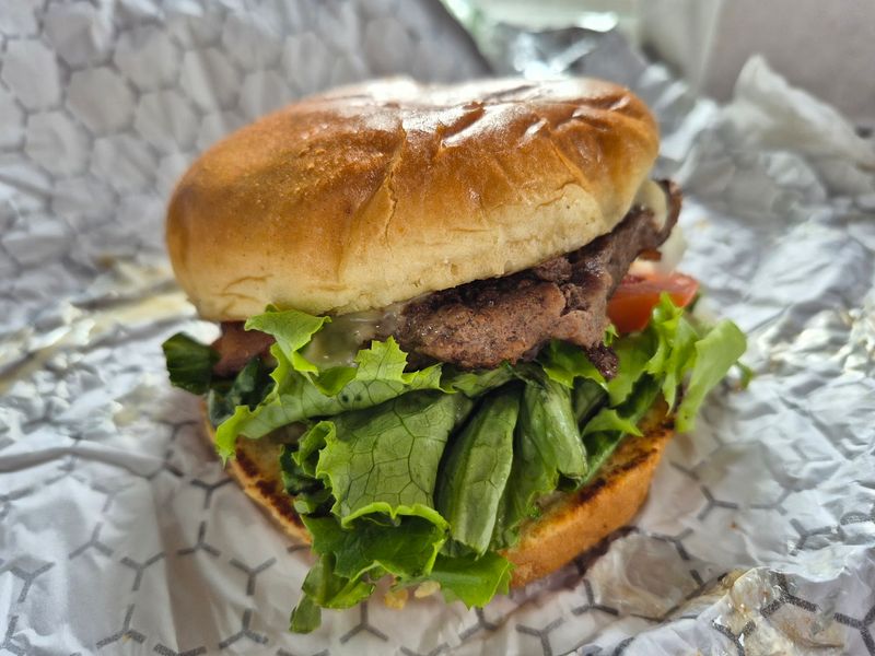 Burgers Made With 100% Black Angus Beef Burgers Made With 100% Black Angus Beef