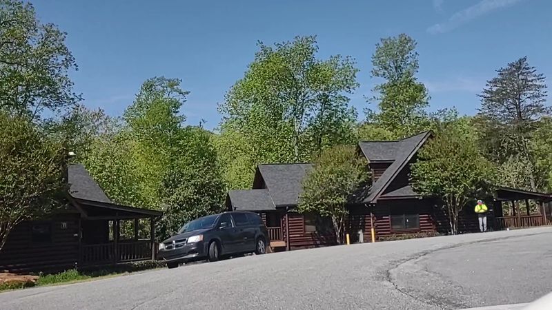 Cabins, Rooms, and Staying the Night on the Grounds Cabins, Rooms, and Staying the Night on the Grounds