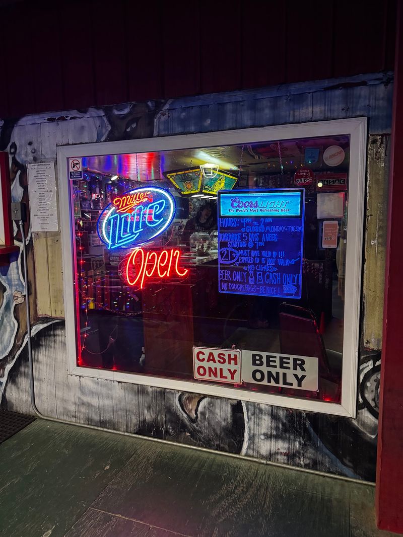 Cash Only, and They Mean It Cash Only, and They Mean It