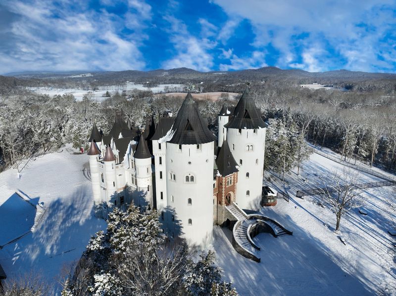 Castle Gwynn, Tennessee, Arrington