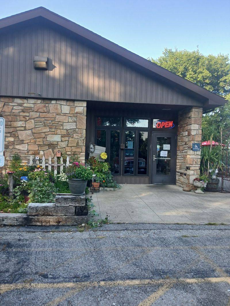 Cave-In-Rock State Park Restaurant - Cave-in-Rock Cave-In-Rock State Park Restaurant - Cave-in-Rock