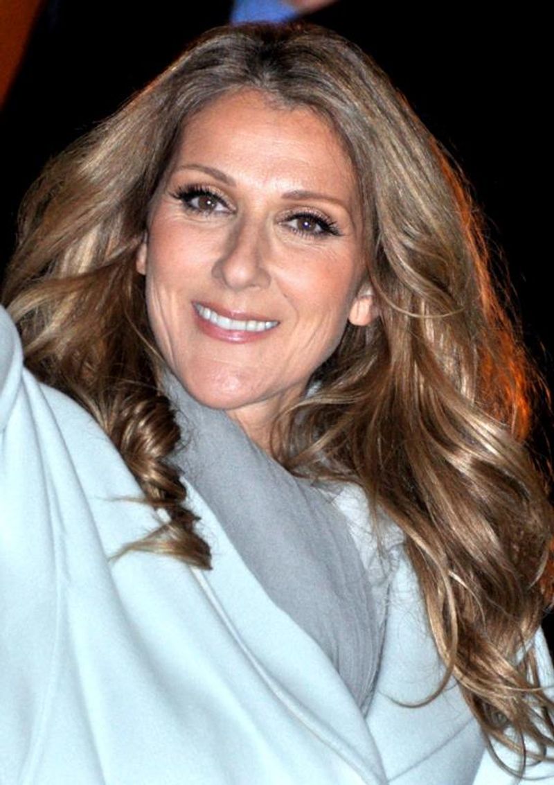Celine Dion (200 Million+ Records) Celine Dion (200 Million+ Records)