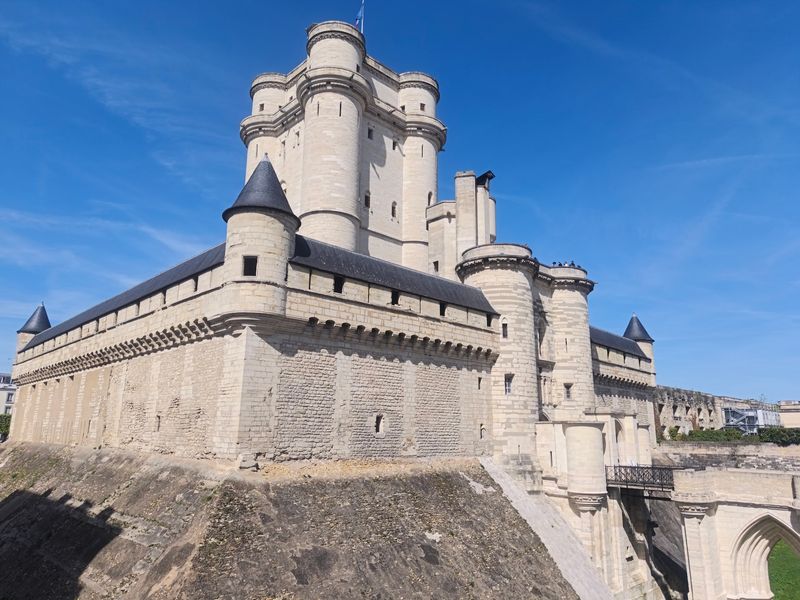 Chateau de Vincennes Chateau de Vincennes