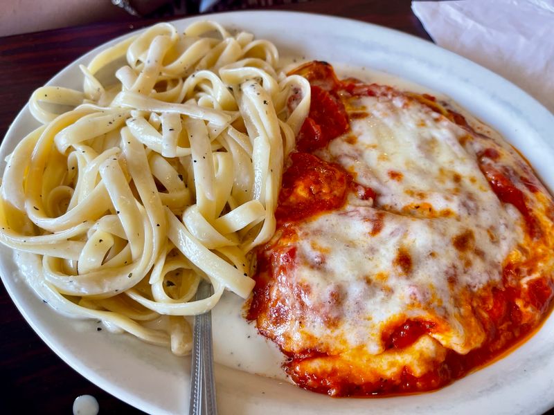 Chicken Entrees That Deserve More Attention Chicken Entrees That Deserve More Attention