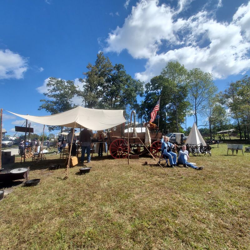 Chuck Wagon Cook-Offs and Cowboy Shows Chuck Wagon Cook-Offs and Cowboy Shows