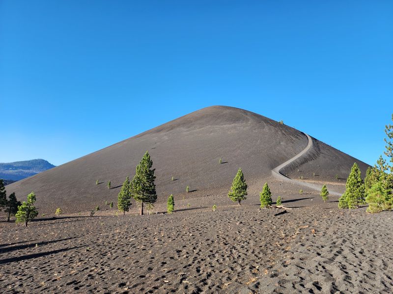 Cinder Cone, Lassen Volcanic National Park, California, USA Cinder Cone, Lassen Volcanic National Park, California, USA