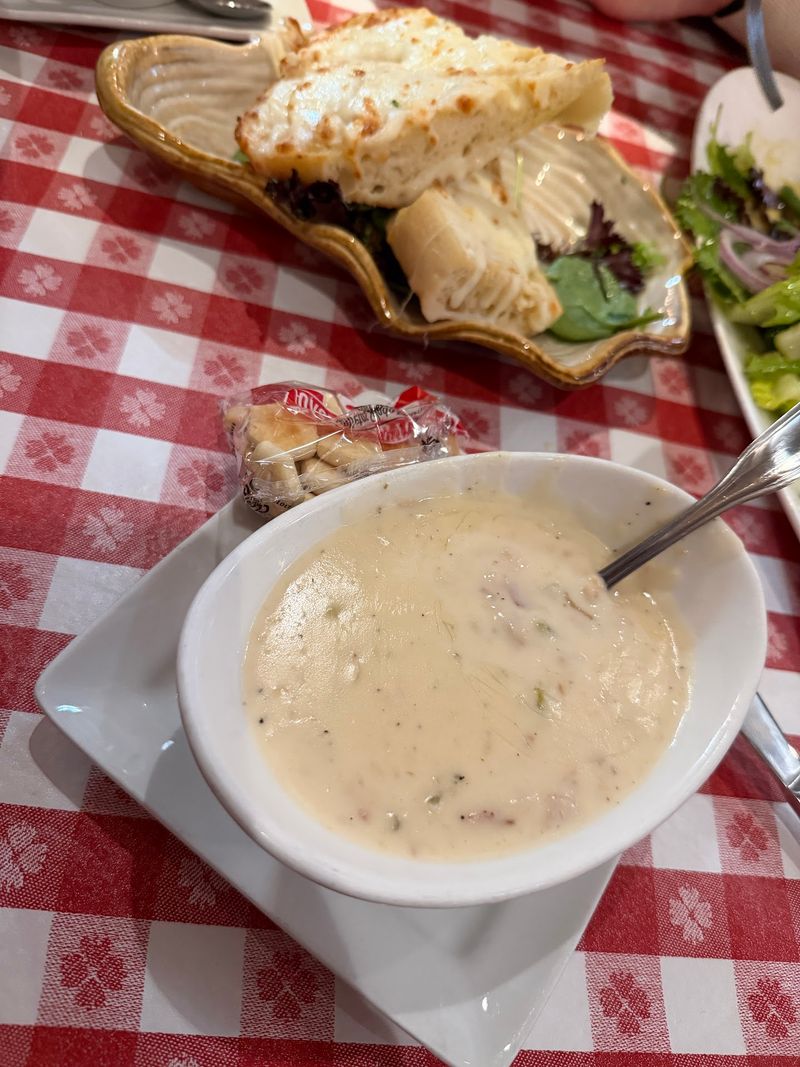 Clam Chowder That Keeps People Talking Clam Chowder That Keeps People Talking