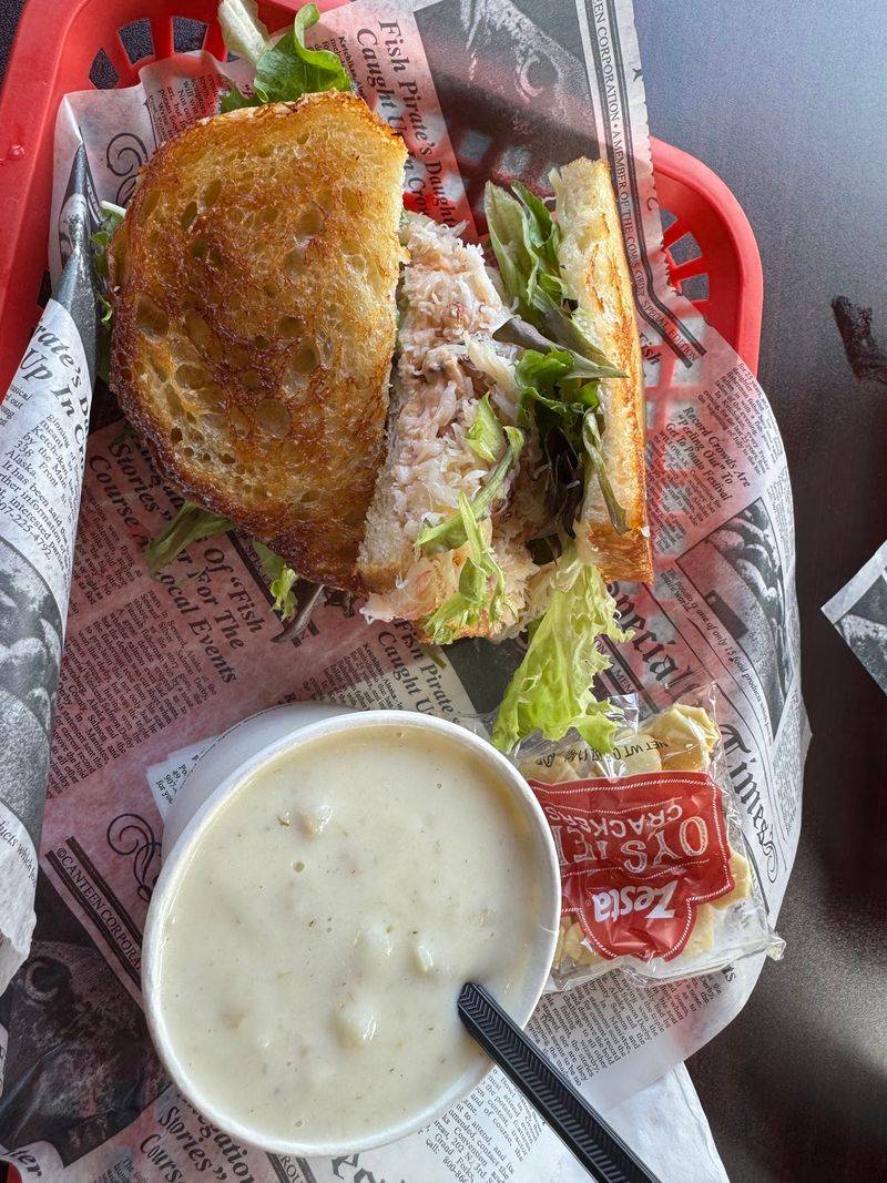 Clam Chowder That Regulars Rave About Clam Chowder That Regulars Rave About