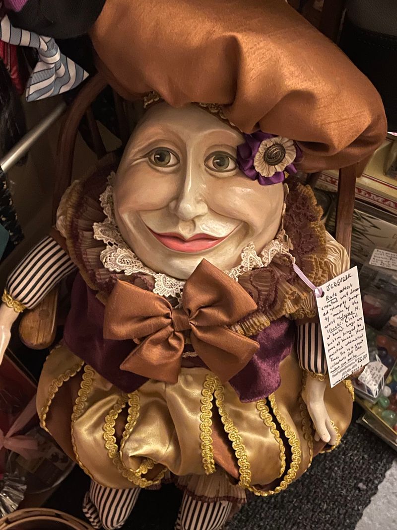 Classic Charm, Plum Pudding, and the Joy of Vintage Finds
