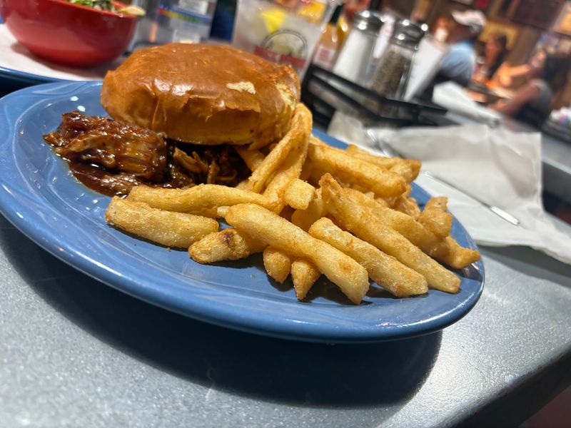 Classic Diner Plates That Fill You Up