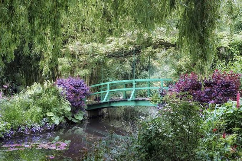 Claude Monet's House and Gardens in Giverny Claude Monet's House and Gardens in Giverny