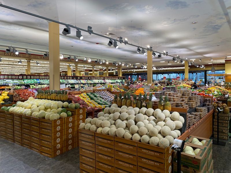 Clean Layout And Spacious Aisles Clean Layout And Spacious Aisles