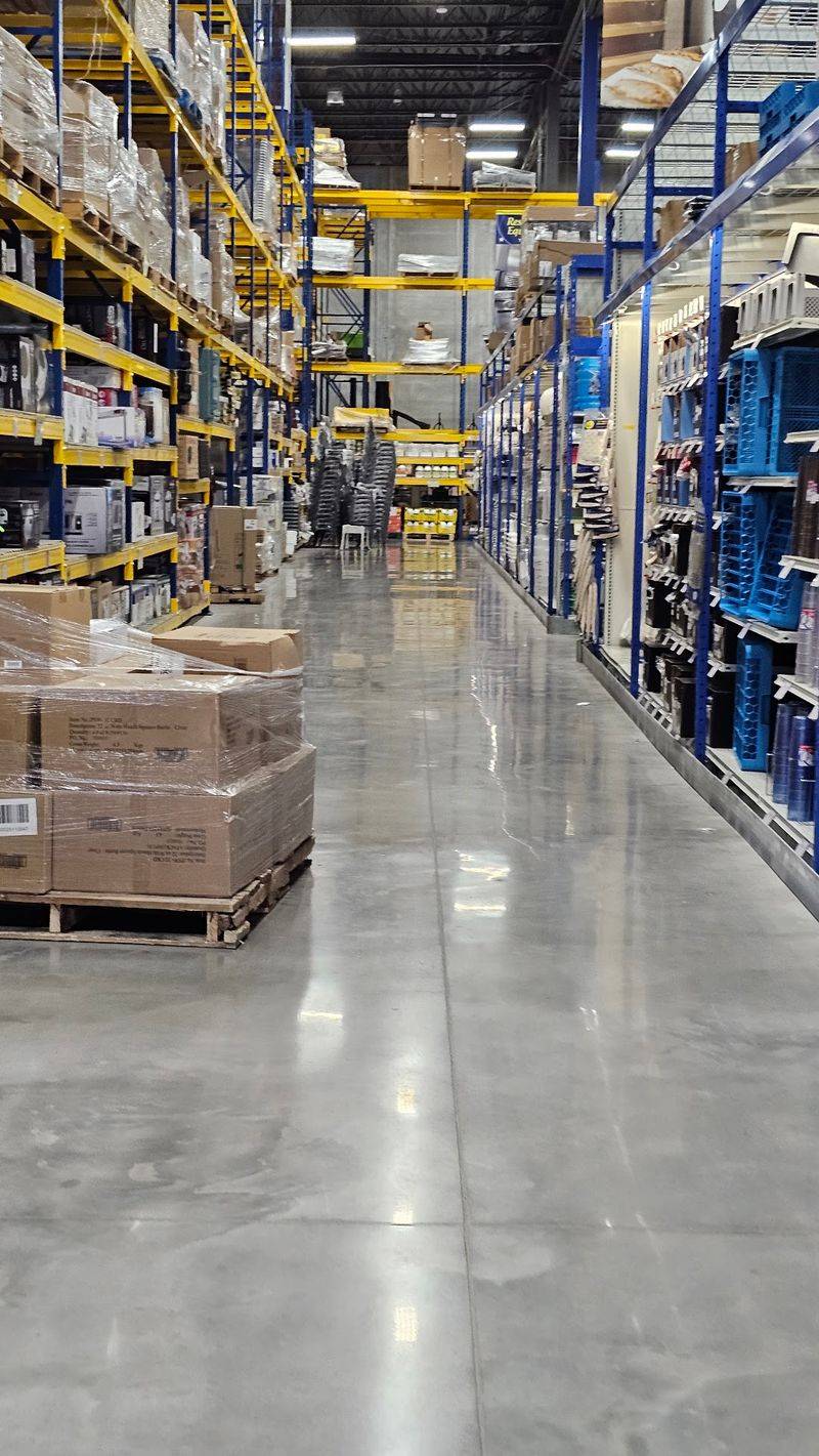 Cleanliness and Organization Inside the Store Cleanliness and Organization Inside the Store