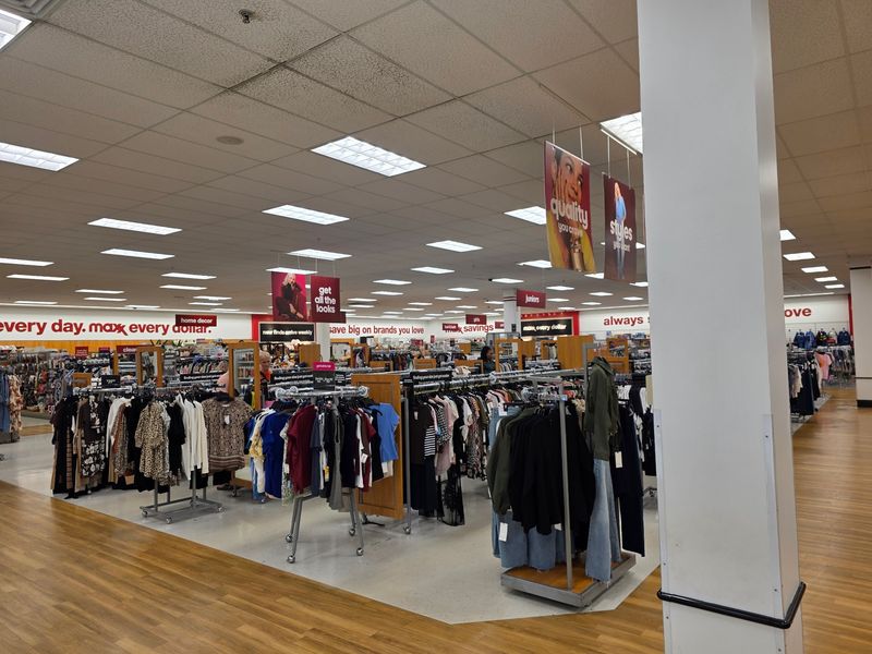 Clothing Options for Every Budget Clothing Options for Every Budget