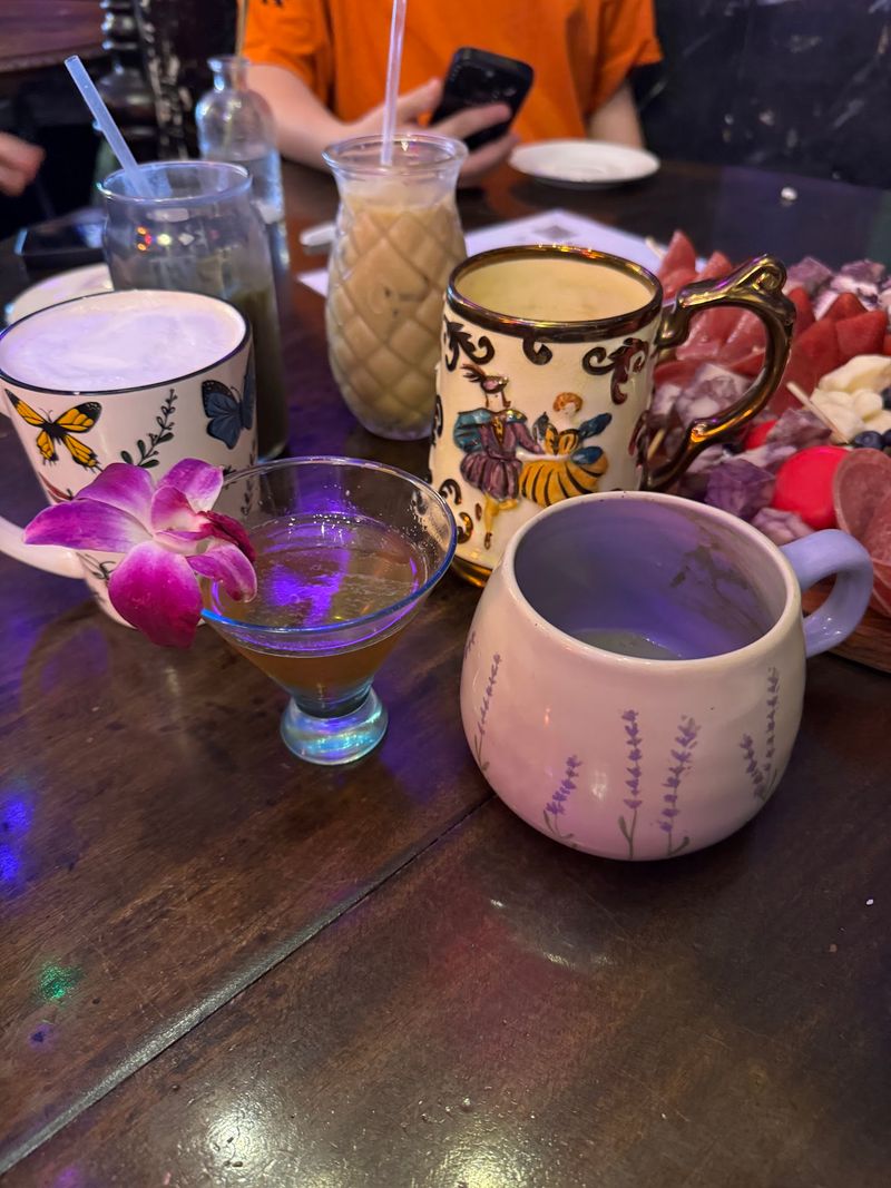 Coffee, Lattes, and Drinks Worth Lingering Over Coffee, Lattes, and Drinks Worth Lingering Over